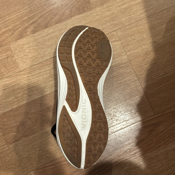 Vionic Limitless comfort sneaker - Picture 8 of 8